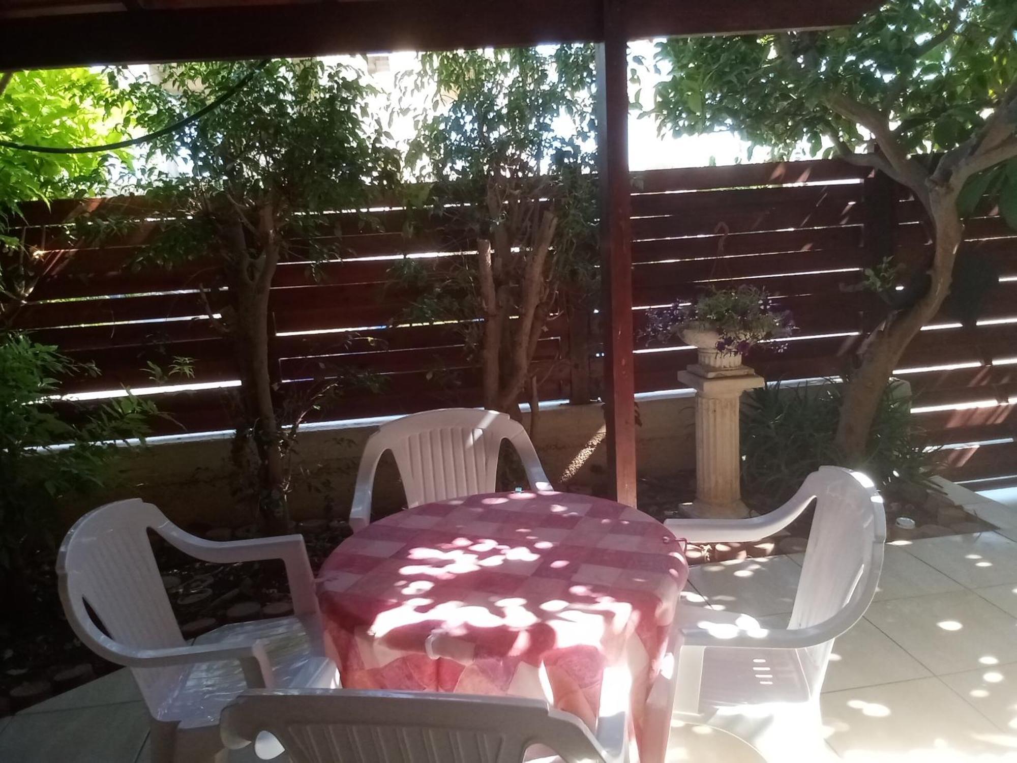 Green Patio Larnaka Exterior foto